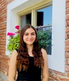 Katharina Wolfinger, Tierarztordinationsassistentin